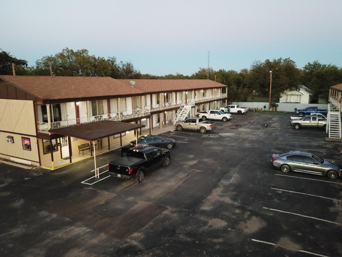 Executive Inn San Saba Dış mekan fotoğraf